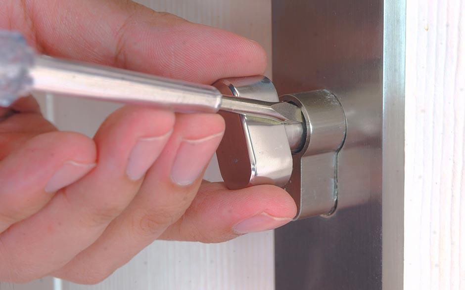 changer une serrure de porte intérieure Étréchy